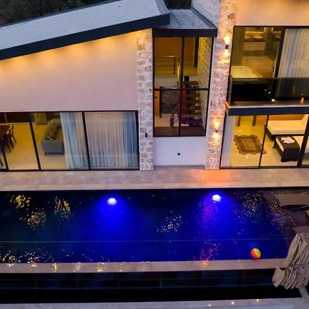 Zen - 2 Bedroom With Jacuzzi In Kalkan Caykoey 빌라 *