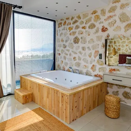 Zen - 2 Bedroom With Jacuzzi In Kalkan Caykoey 카스